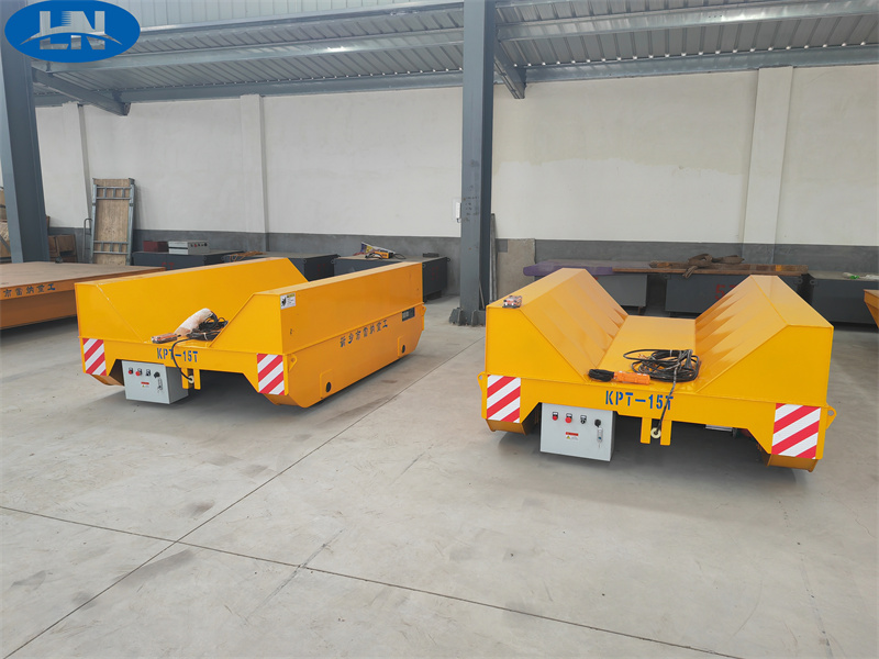 V-Table Rail Transfer Vehicle