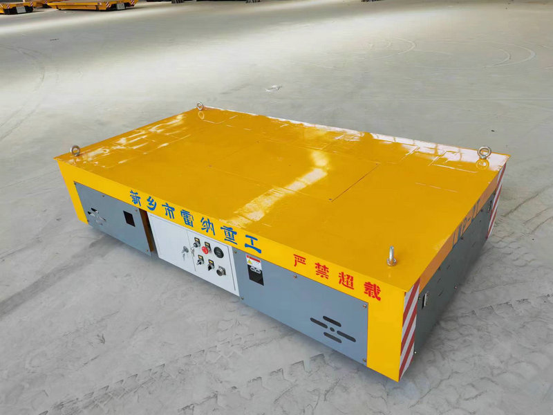 Steerable Trackless Transfer Trolley for Handling Mold