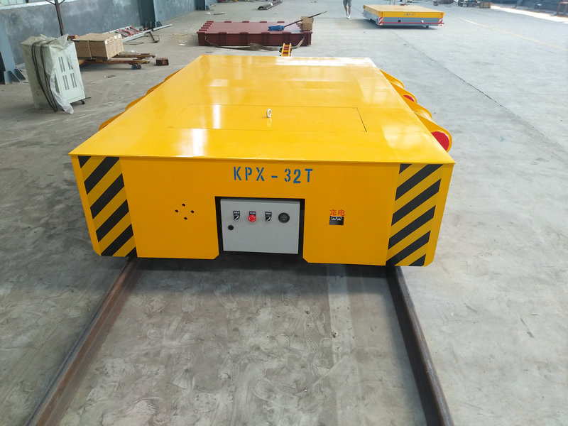 32 Tons Trolley Connected With The Tractor
