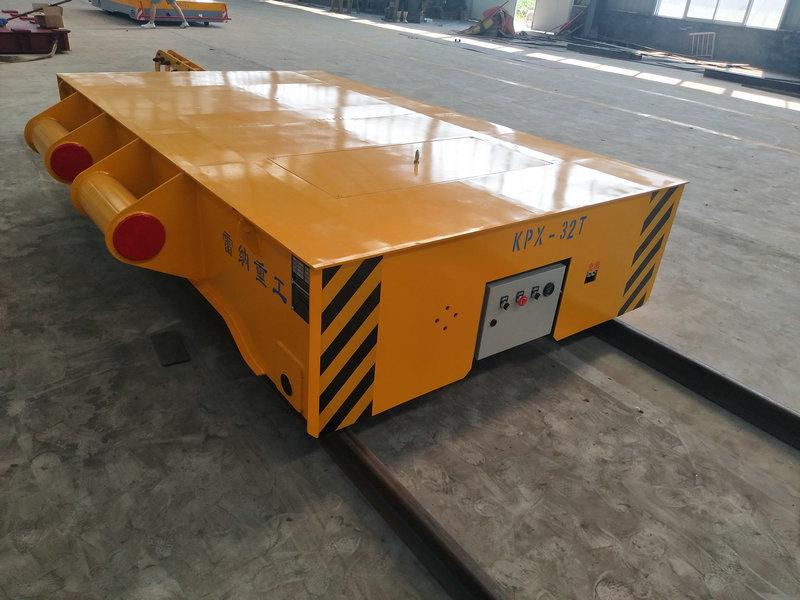 32 Tons Trolley Connected With The Tractor